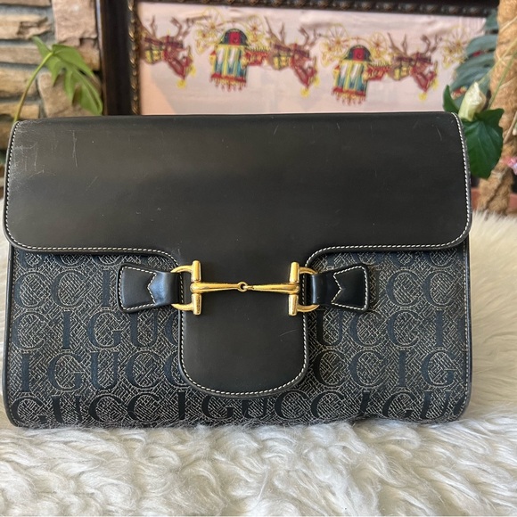Gucci Handbags - Gucci Horsebit Clutch